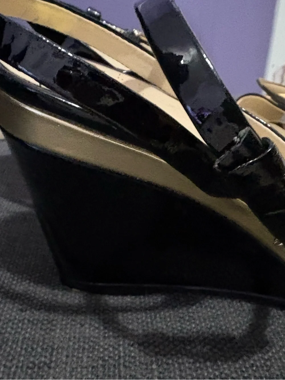 Monet Black and Gold Patent Leather Open Toe Wedge Heels Size 9M